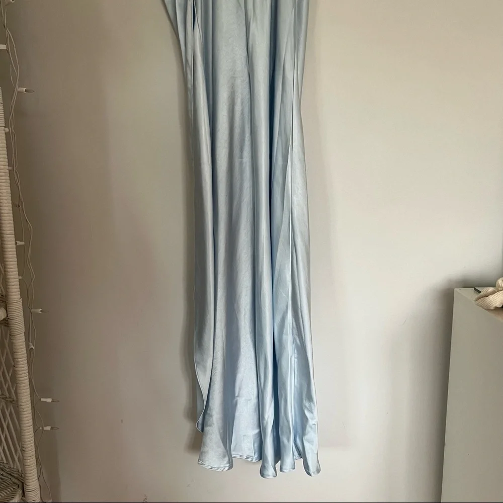 🌸Hey Girl Long Satin Cowl Neck Dress - Picture 7 of 15